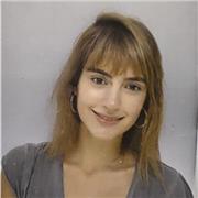 Professeure de français, d’anglais, de soutien scolaire et en cinéma et audiovisuel, prête à t’aider, à distance.